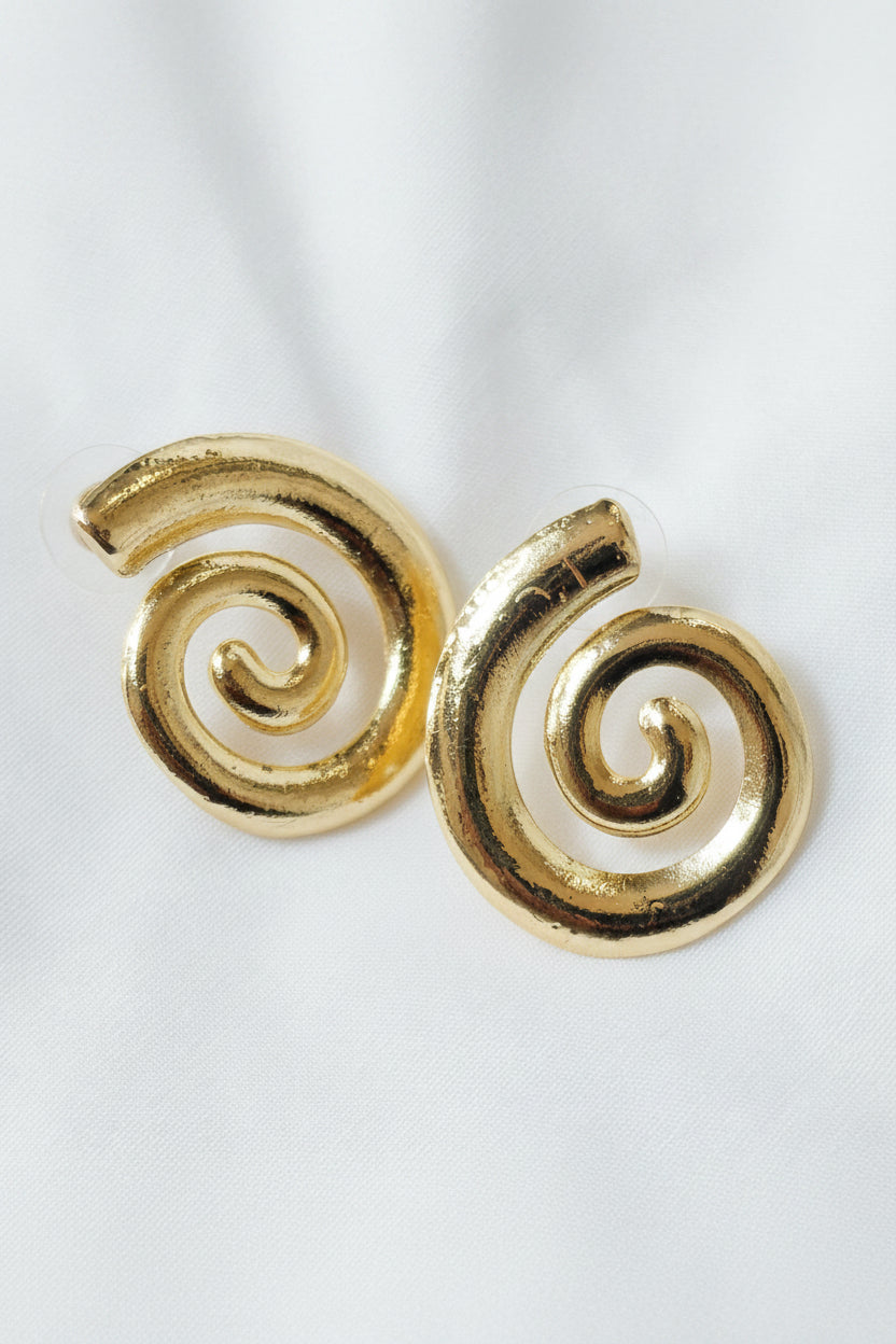 Women's Gold Hammered Spiral Swirl Stud Earrings