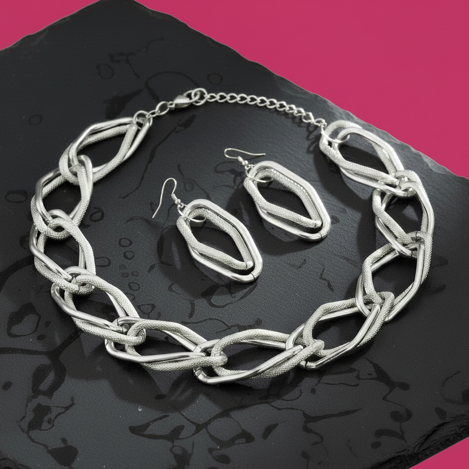 Women's Oversized Diamond Cut Geometric Chain Necklace & Earring Set – Silver